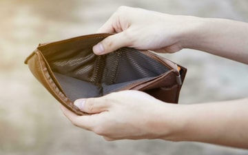 Aussies skip life’s basics as new report reveals what’s being sacrificed to make ends meet