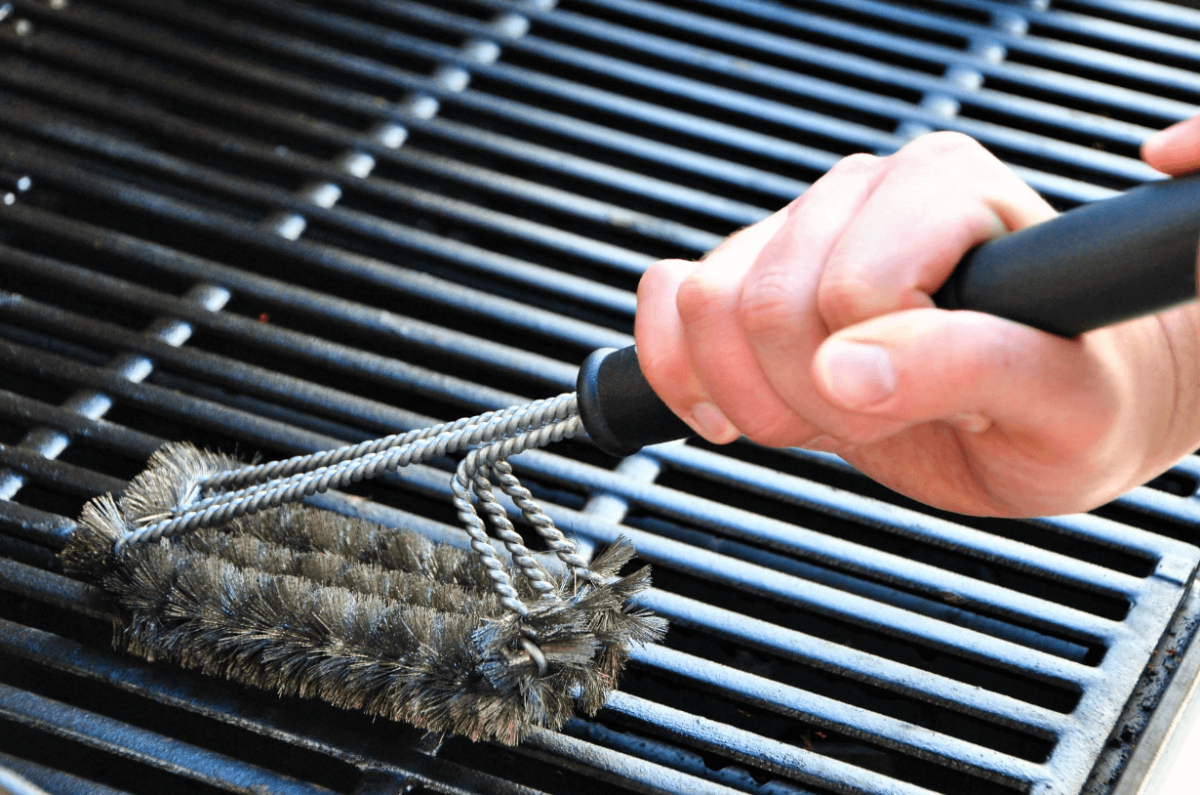 MU Doctor Reminds Wire BBQ Grill Brushes Can Cause Injuries - MU School of  Medicine
