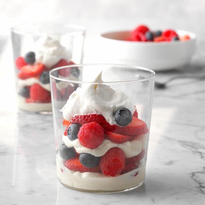 Cheesecake-Berry-Parfaits_EXPS_CF2BZ19_40104_E12_14_1b-8.jpg