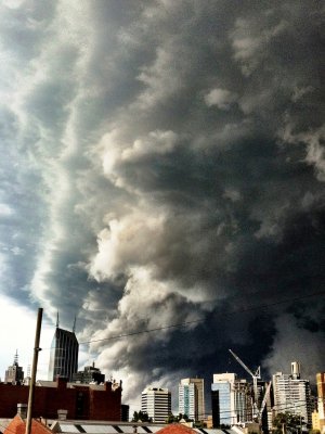 thunder clouds over melborne #2 02dec21.jpg