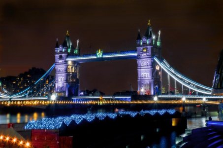 Christmas_Tower Bridge_a.jpg