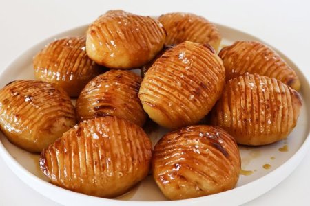 honey-hasselback-potatoes-recipe-183296-1.jpeg