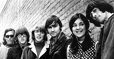 400px-Jefferson_Airplane_First_Line-Up_With_Signe_Anderson.jpg