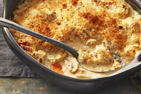 chicken-casserole-with-mushrooms-and-carrots-96519-1.jpeg