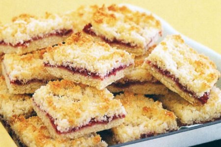 raspberry-jam-coconut-slice-22499-1.jpeg.jpg