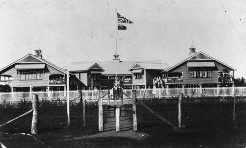 Railway Estate State School Townsville ca. 1918 copy.jpg