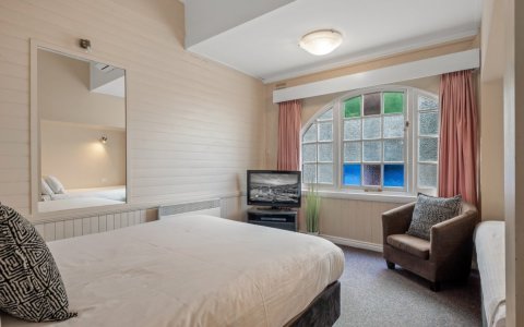 Heritage+Two+Room+Unit(2)Katoomba+heritag+and+Town+centre+motel+best+blue+mountains+accommodat...jpg