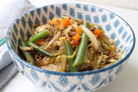 chow-mein-950855-2.jpg