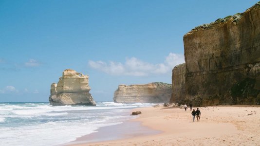 12-apostles_gor_r_1437224_1600x900.jpg