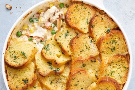 french-onion-chicken-and-garlic-bread-bake-recipe-177313-2 (1).jpeg