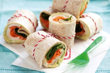 chicken-and-salad-wraps-86539-1.jpg