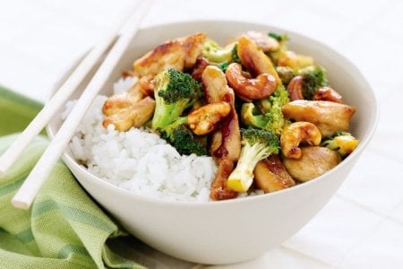 chicken-broccoli-and-cashew-stir-fry-48407-1.jpeg