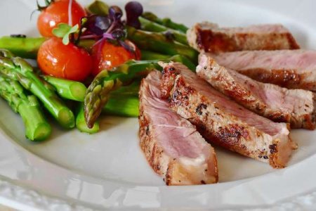 compressed-asparagus-steak-veal-steak-veal-361184.jpeg