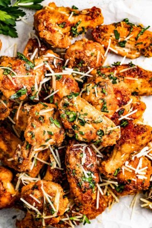 Quick Garlic chicken wings | Seniors Discount Club