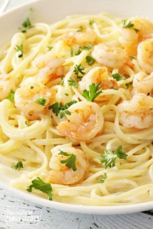 Easy-Shrimp-Alfredo-e1548255881154.jpg