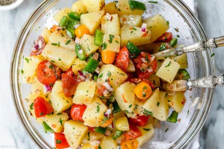 Healthy-Tomato-Potato-Salad-recipe.jpg