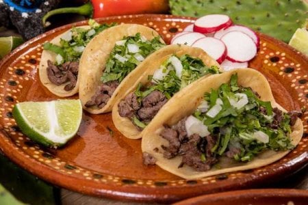 tacos_shutterstock_03a0890b-6ed8-4875-bdb7-3325bbd89549.jpeg