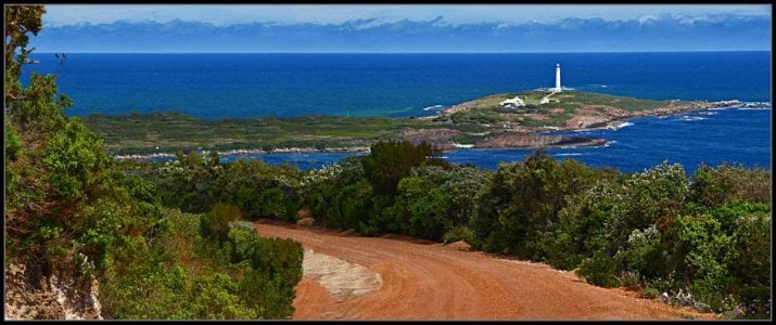 Approaching Cape Leeuwin Light on the track_WA copy.jpg