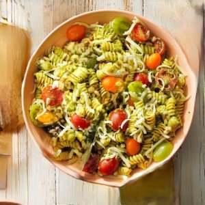 Cherry-Tomato-Pasta-with-Avocado-Sauce_EXPS_RC21_256800_E02_18_14b-1.jpg