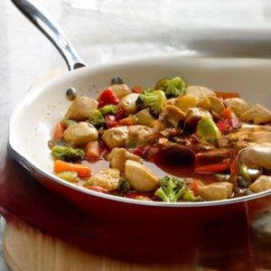 Honey-Chicken-Stir-Fry_EXPS_DSBZ17_21369_B01_18_5b-13.jpg