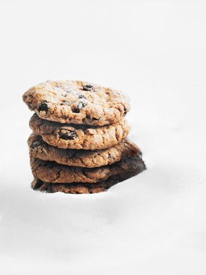 Oat-Raisin-and-Choc-Chip-Cookie.jpg