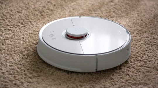 robot-vacuum-cleaner-5073580_1280.jpg