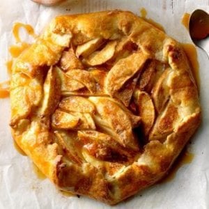 Rustic-Caramel-Apple-Tart_EXPS_TGCBBZ17_38374_B04_28_3b-7.jpg