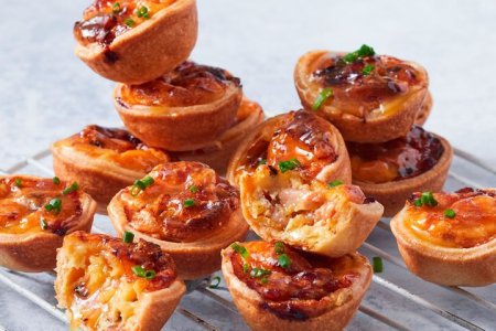 little-caramelised-quiches-192815-1.jpg