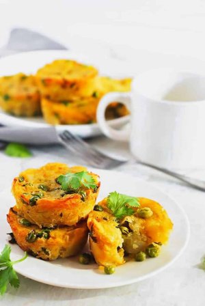 potato-and-peas-samosa-muffins4.jpg