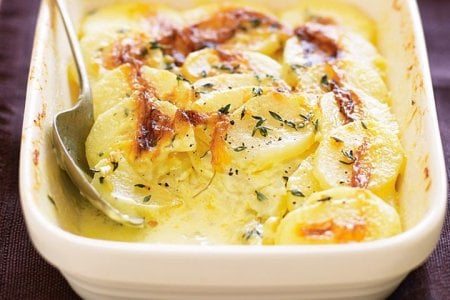 garlic-and-thyme-scalloped-potatoes-74210-1.jpeg