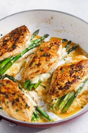 Asparagus-Stuffed-Chicken-Breast-2(1).jpg