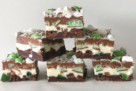 triple-decker-choc-mint-rocky-road-recipe-175693-1.jpg