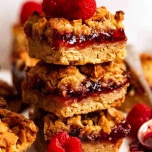 Raspberries-jam-oat-bars_1-SQ.jpg