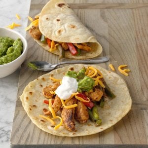 Flavorful-Chicken-Fajitas_EXPS_CIW19_12540_B08_30_6b.jpg