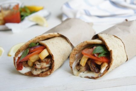 chicken-gyros-recipe-516342-1.jpg