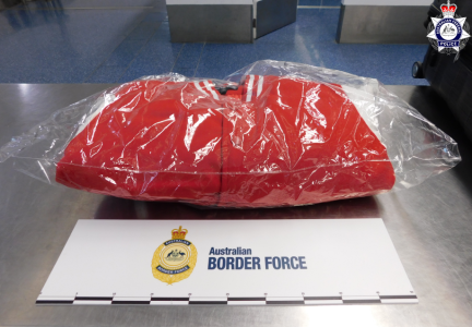 13kg of meth seized at Sydney Airport (4).png