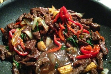 beef-and-onion-stir-fry-recipe-509799-1.jpg