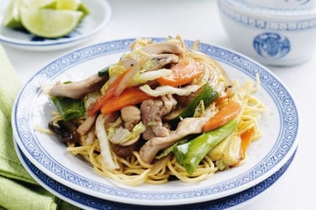 chicken-chow-mein-83412-1.jpeg