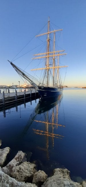 Sunrise last Sunday 30th Aug North Port Marina Fremantle.jpg