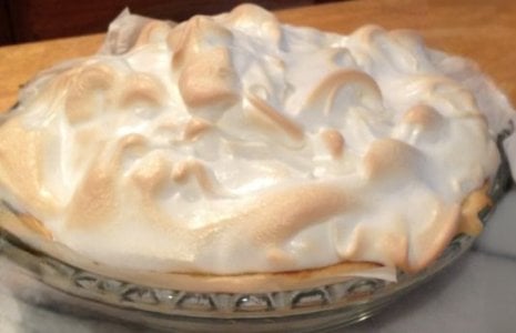 yummy-lemon-meringue-pie-recipe-512390-1.jpg