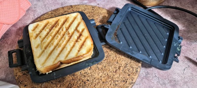 toastie.jpg