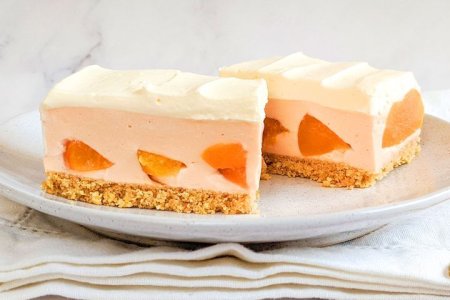 peaches-and-cream-slice-173736-2.jpg