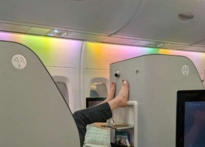 compressed-qantas.jpeg