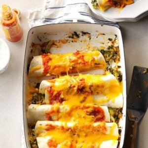 Spinach-n-Broccoli-Enchiladas_EXPS_MIOPBZ17_36076_C10_13_2b.jpg