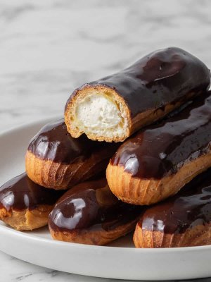 CHOCOLATE-ECLAIRS-WEB-04.jpg