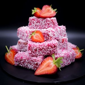 🍓 1. Strawberry Lamington.jpg
