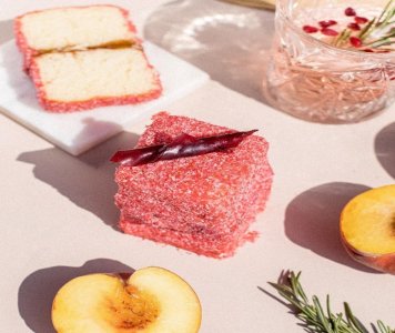 🍑 14. Peach Melba Lamington.jpg