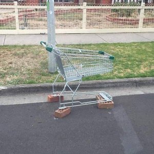 trolley on bricks.jpg