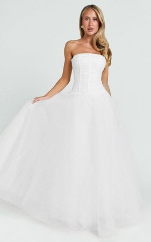 Selene_Maxi_Dress_-_Strapless_Corset_Gathered_Skirt_Dress_in_White_2292_a605051f-6e5e-40e7-969...jpg