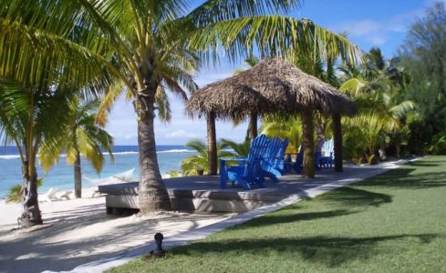 sunset-resort-rarotonga-loungers.jpg